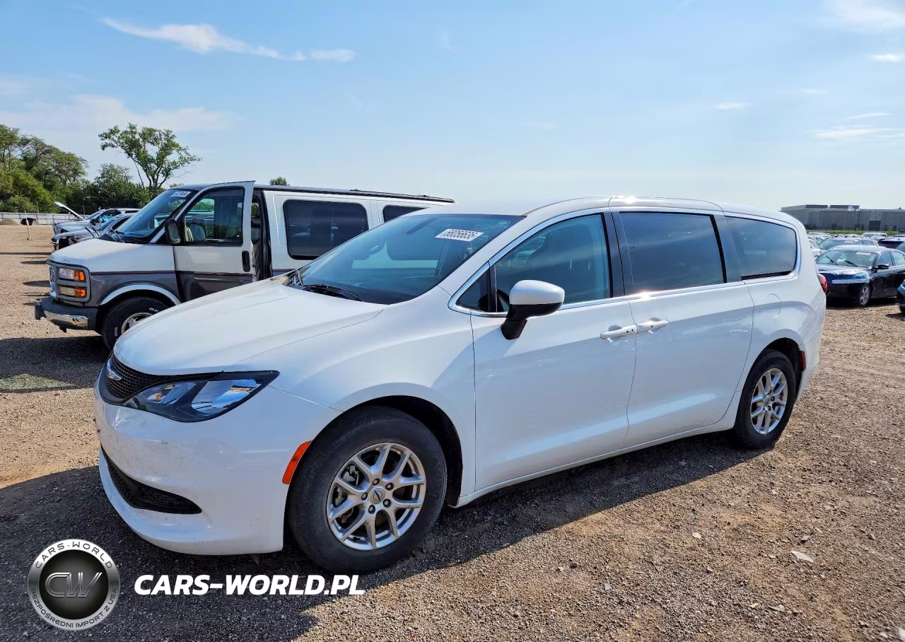2022 Chrysler Voyager Lx VIN:2C4RC1CG9NR203687 - 1