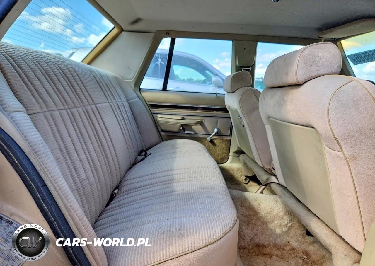 1985 Ford Ltd Crown Victoria VIN:2FABP43F6FX237832 - 10