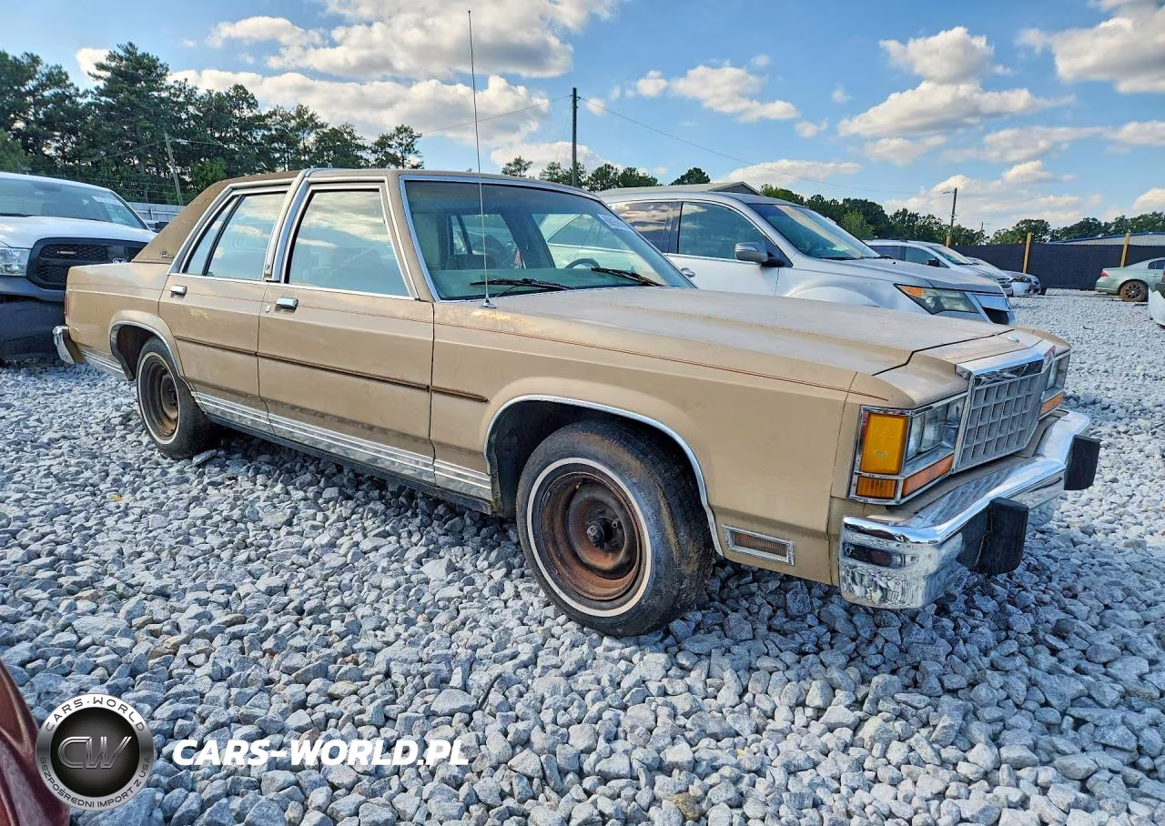 1985 Ford Ltd Crown Victoria VIN:2FABP43F6FX237832 - 4