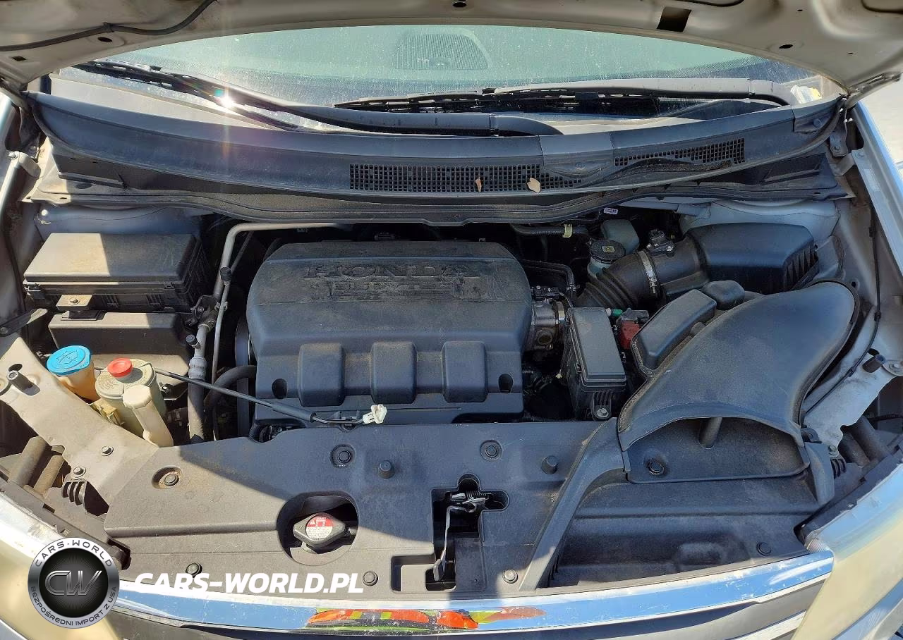2011 Honda Odyssey Touring VIN:5FNRL5H97BB041194 - 11