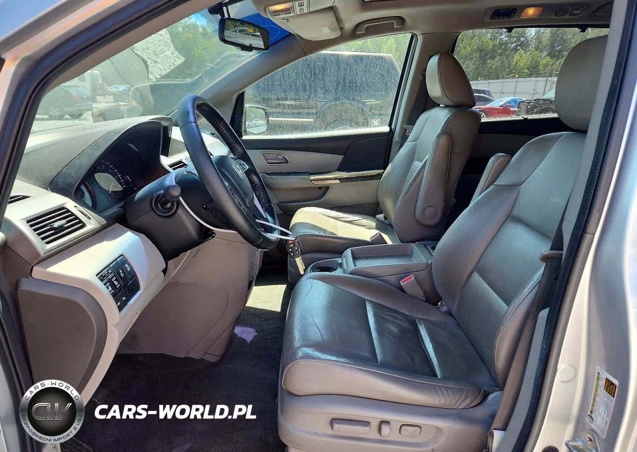2011 Honda Odyssey Touring VIN:5FNRL5H97BB041194 - 7
