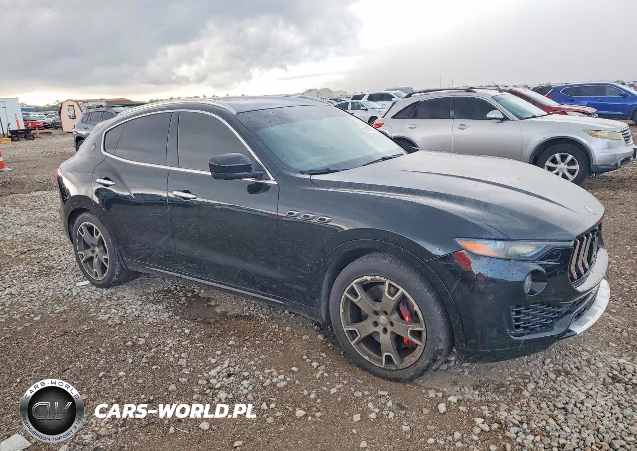 2017 Maserati Levante S Luxury VIN:ZN661YUL4HX233102 - 4