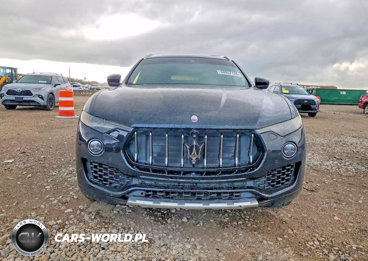 2017 Maserati Levante S Luxury VIN:ZN661YUL4HX233102 - 5