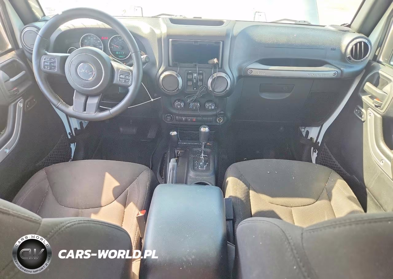 2015 Jeep Wrangler Unlimited Sport VIN:1C4HJWDG5FL515724 - 8