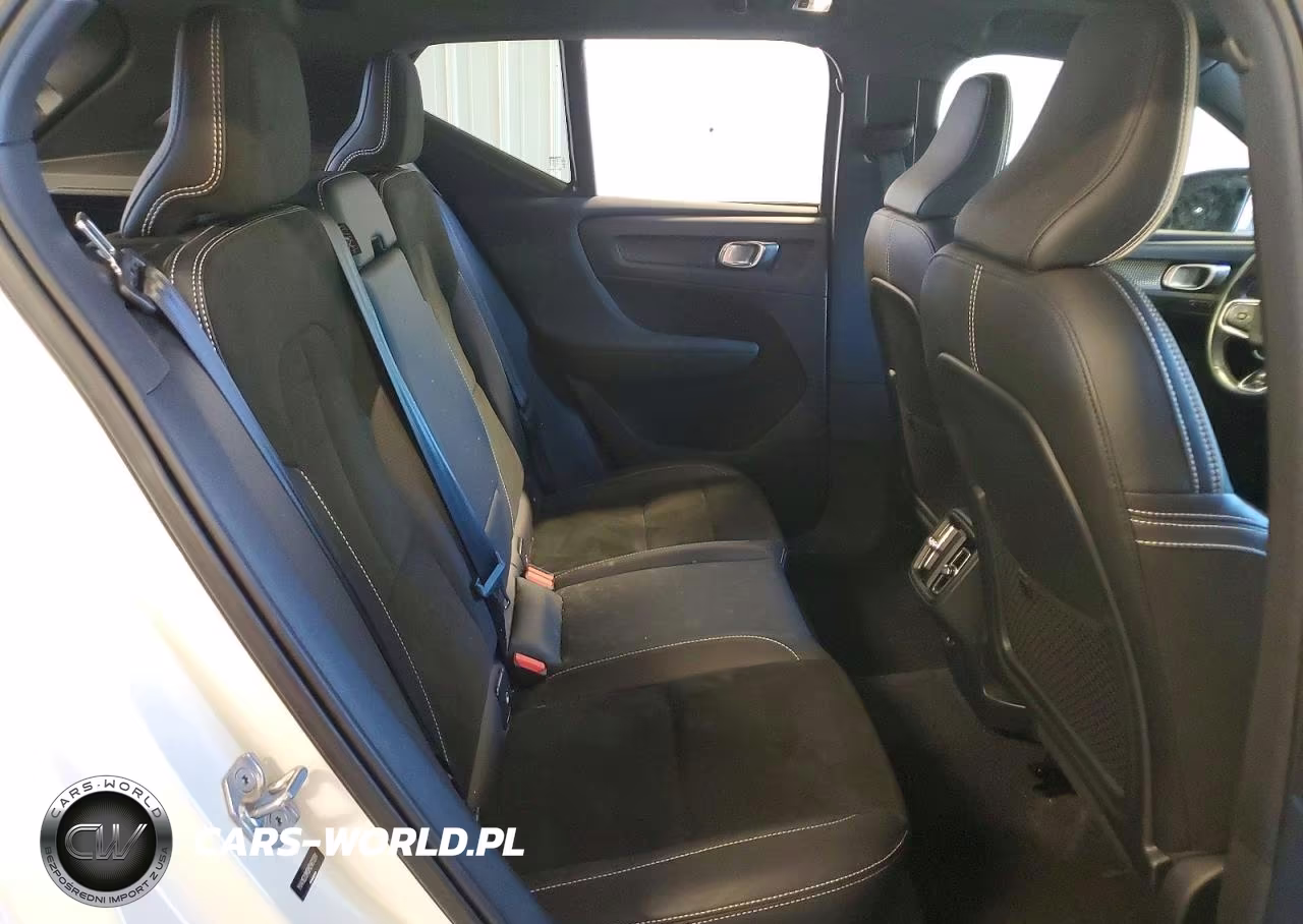 2021 Volvo Xc40 T5 R-Design VIN:YV4162UM5M2461391 - 11