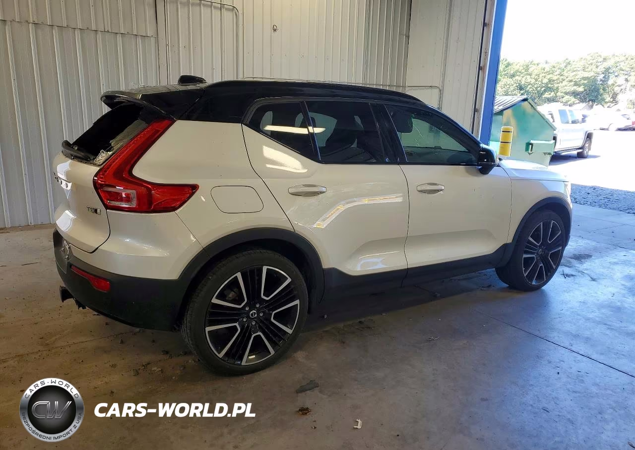 2021 Volvo Xc40 T5 R-Design VIN:YV4162UM5M2461391 - 3