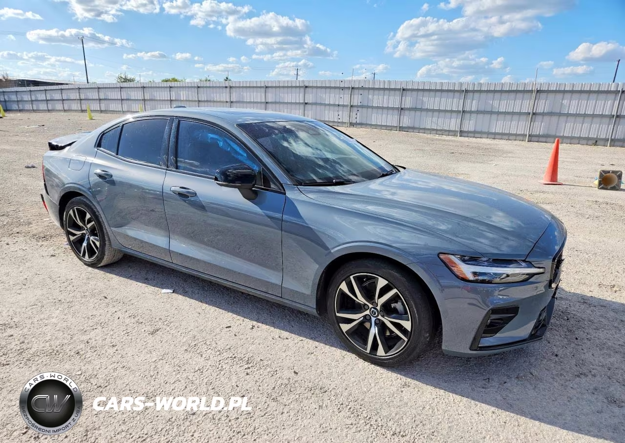 2024 Volvo S60 Core VIN:7JRL12FK7RG299944 - 4