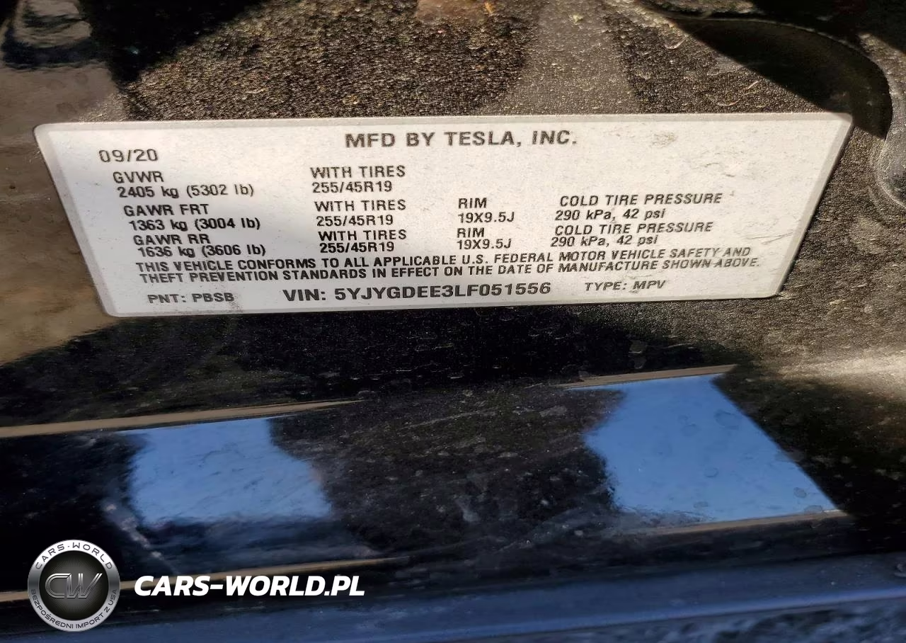 2020 Tesla Model Y VIN:5YJYGDEE3LF051556 - 12
