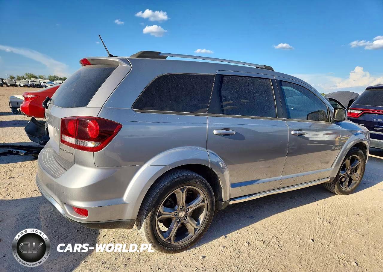 2016 Dodge Journey Crossroad VIN:3C4PDCGG4GT107038 - 3