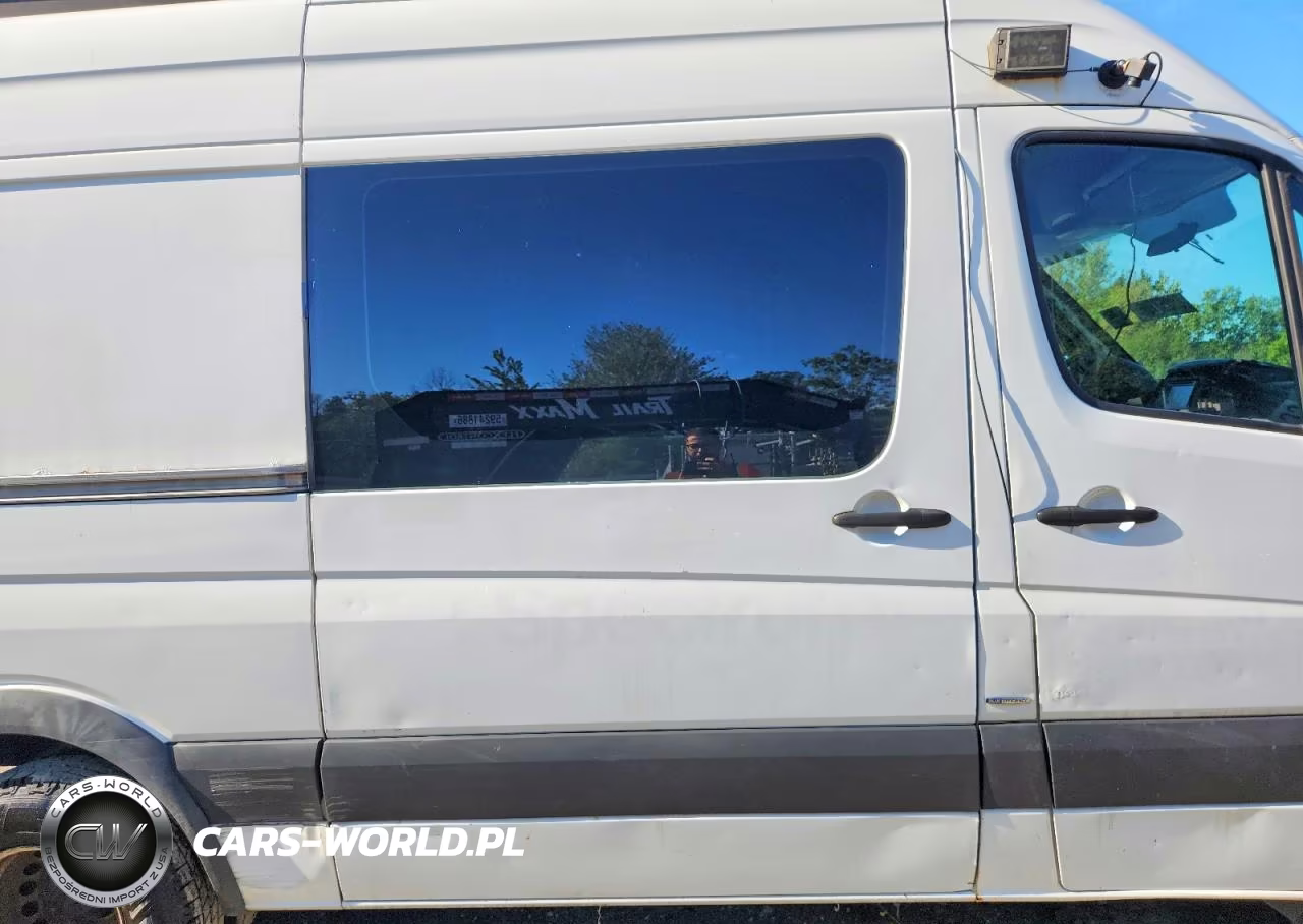 2013 Mercedes-Benz Sprinter 3500 VIN:WD3PF0CC6D5813400 - 11