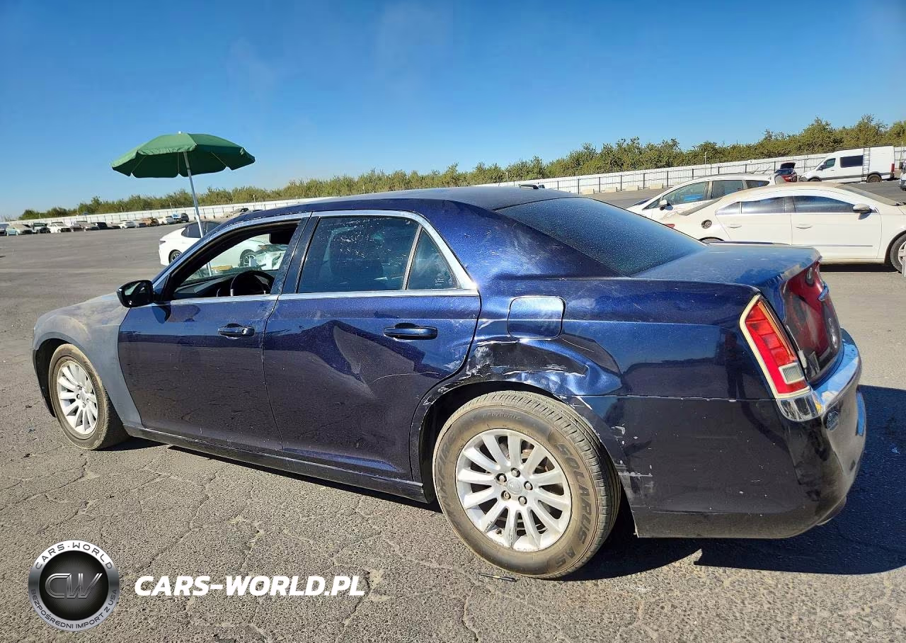 2012 Chrysler 300 VIN:2C3CCAAG0CH272932 - 2