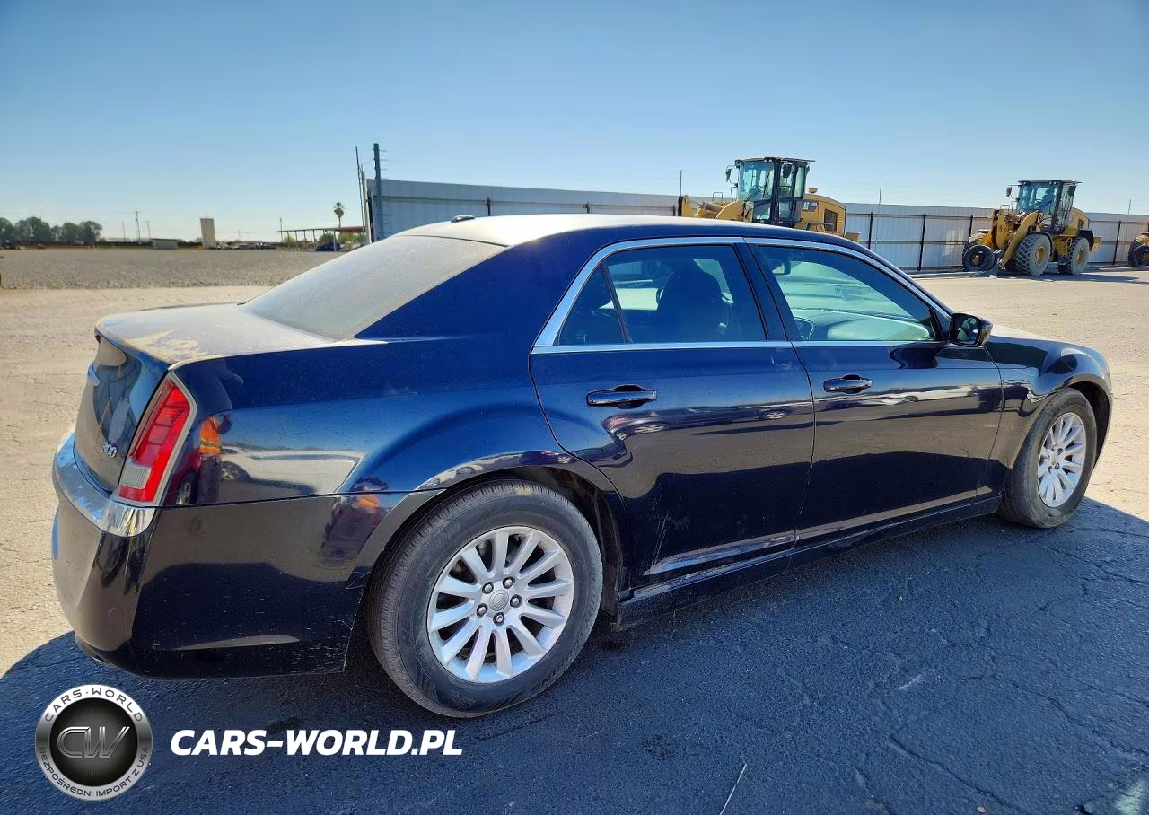 2012 Chrysler 300 VIN:2C3CCAAG0CH272932 - 3