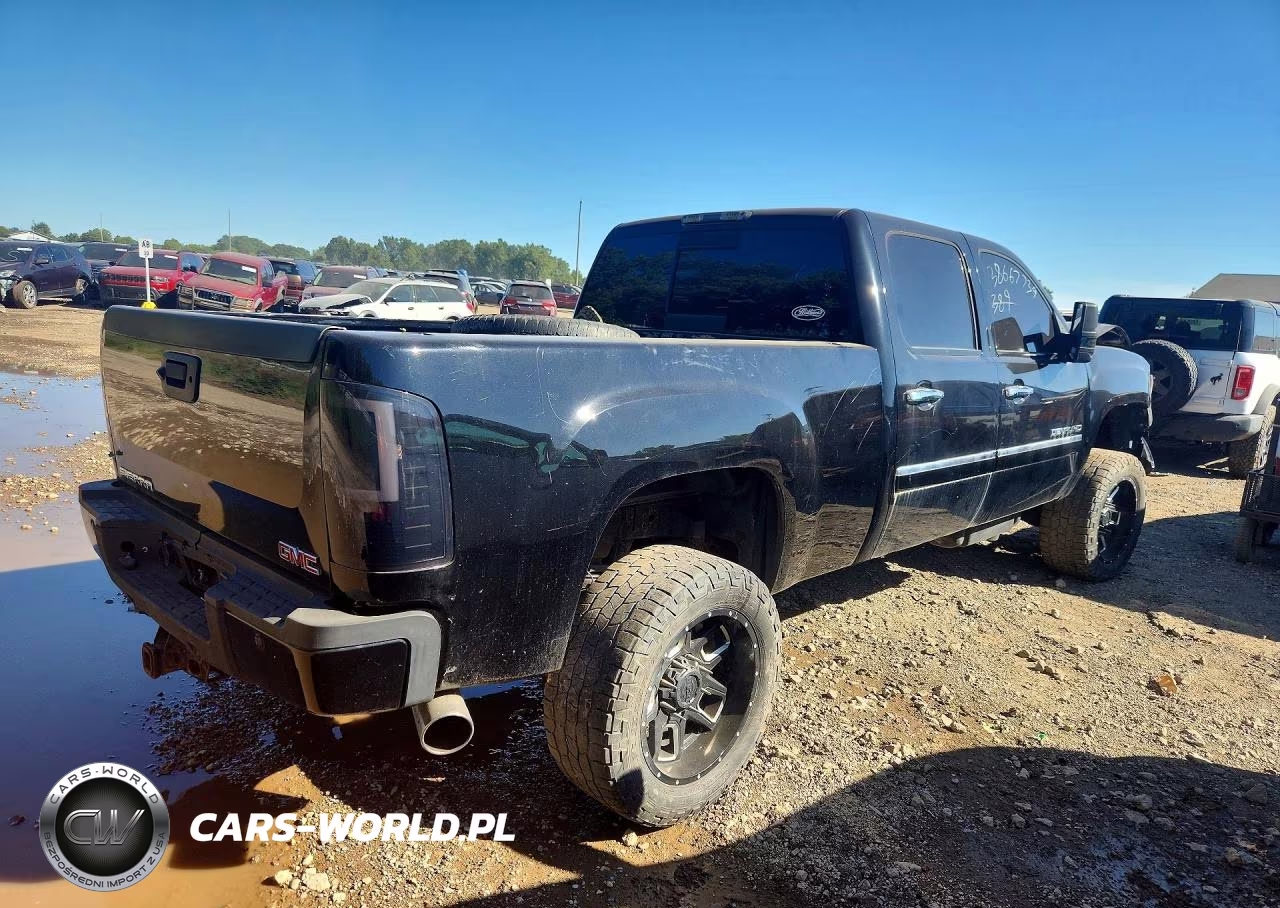 2011 GMC Sierra K3500 Denali VIN:1GT426C86BF181802 - 3
