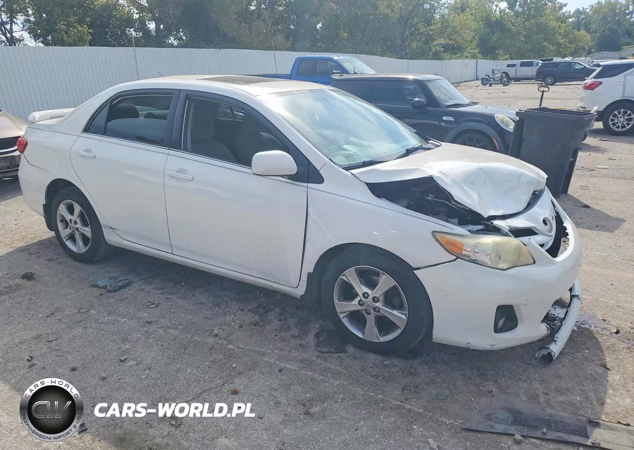 2013 Toyota Corolla Le VIN:5YFBU4EE5DP151212 - 4
