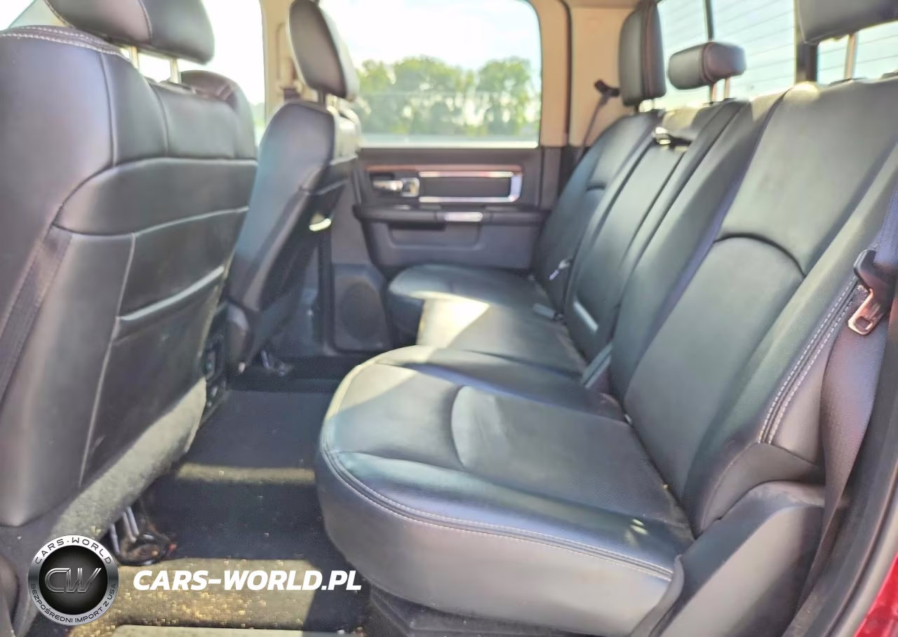 2017 Ram 1500 Laramie VIN:1C6RR7NT8HS587743 - 10