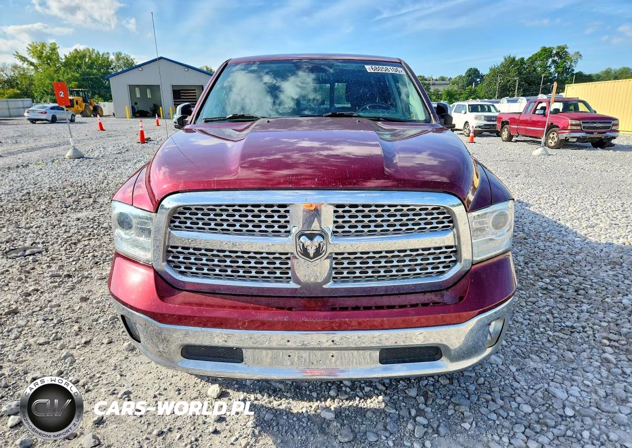 2017 Ram 1500 Laramie VIN:1C6RR7NT8HS587743 - 5