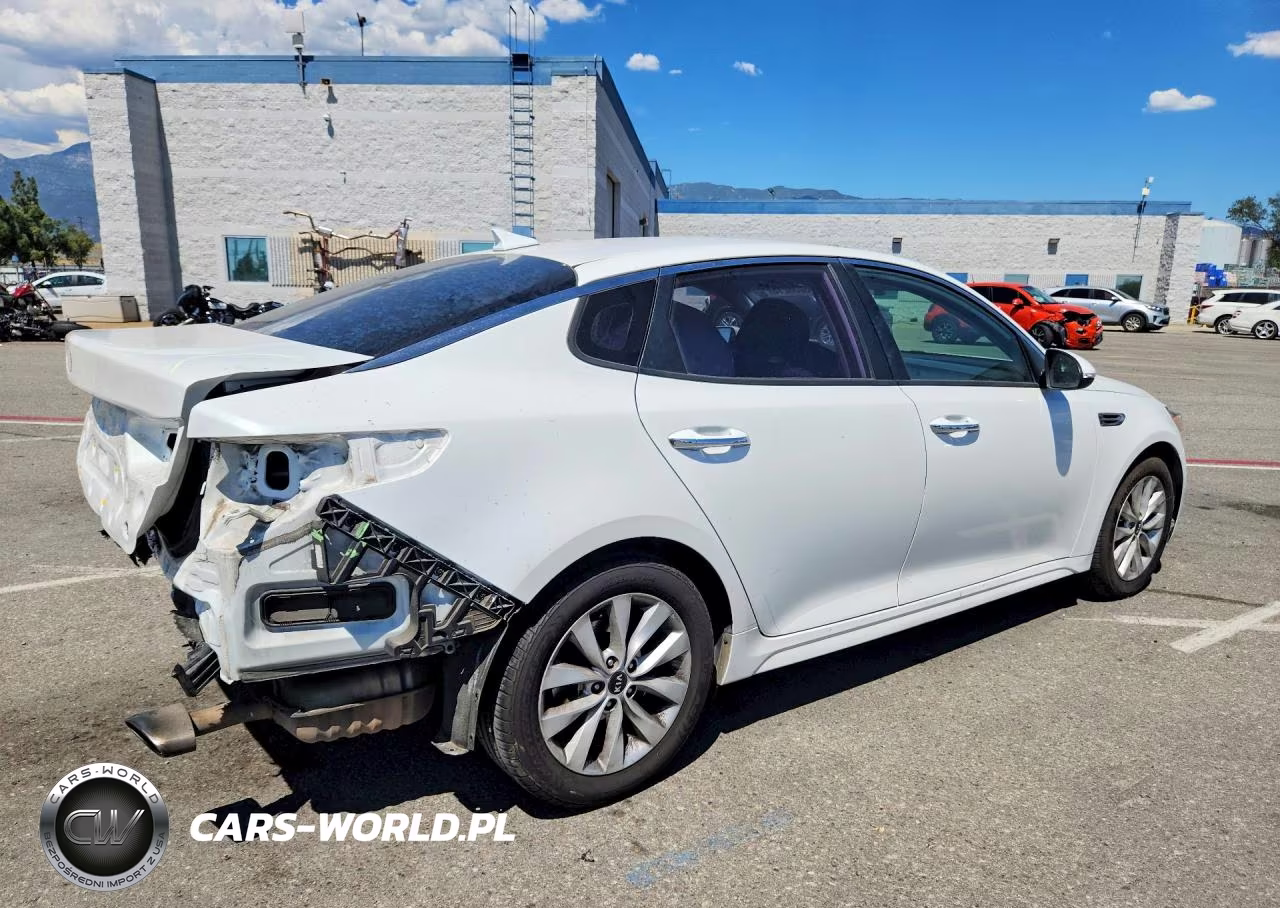 2018 Kia Optima Lx VIN:5XXGT4L31JG271667 - 3