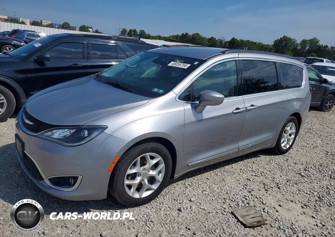 2017 Chrysler Pacifica Touring L