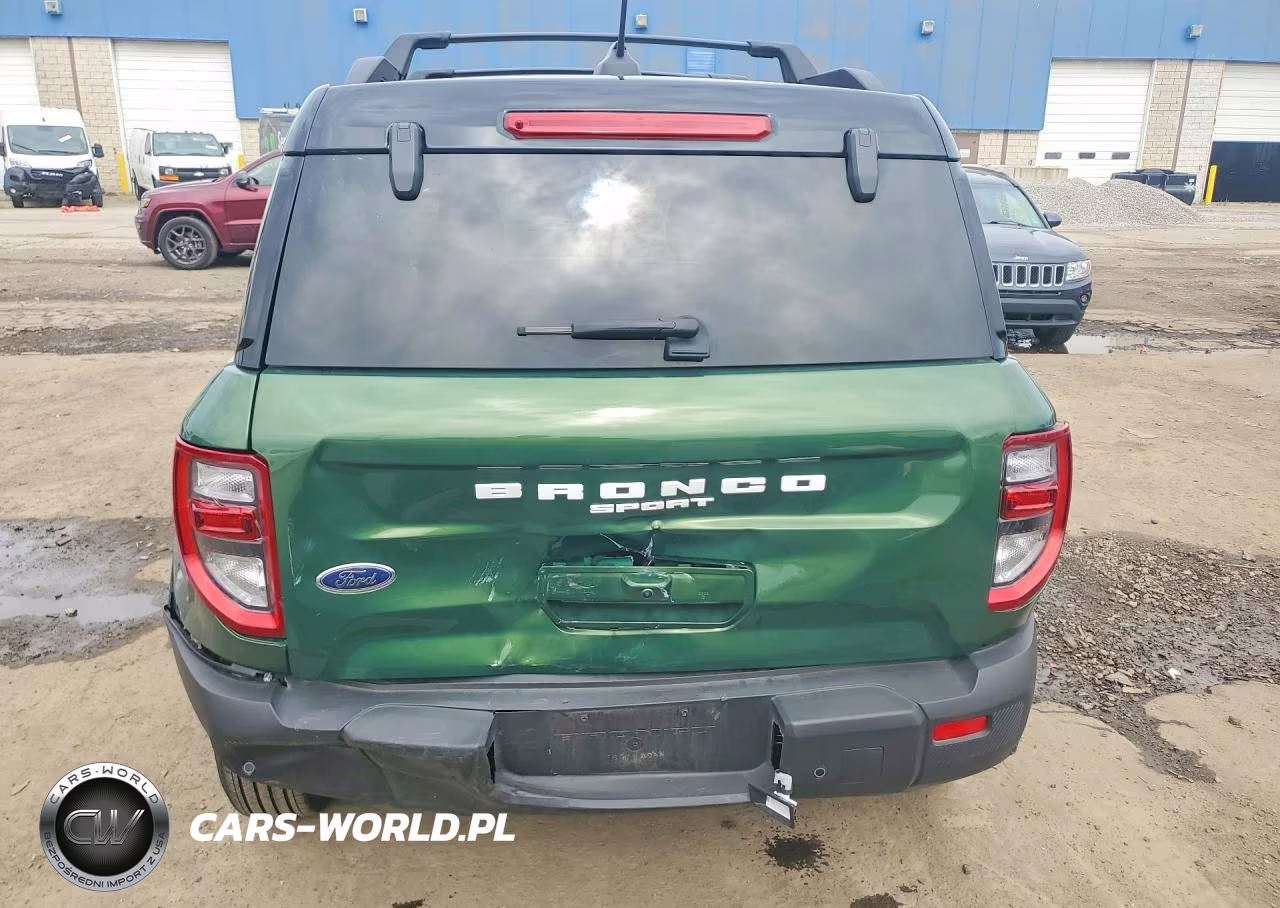 2025 Ford Bronco Sport Outer Banks VIN:3FMCR9CN0SRF01452 - 6