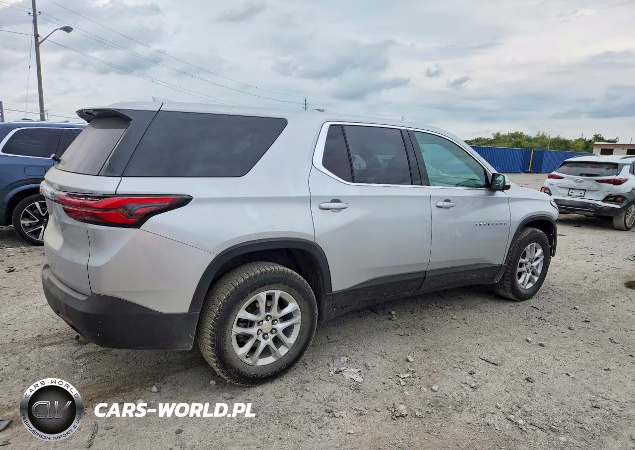 2022 Chevrolet Traverse Ls VIN:1GNERLKW2NJ107770 - 3