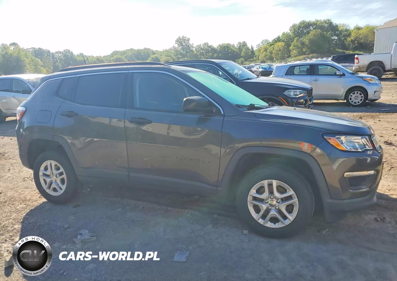 2019 Jeep Compass Sport VIN:3C4NJDAB4KT629650 - 4