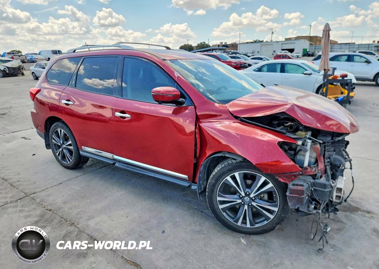 2017 Nissan Pathfinder Platinum VIN:5N1DR2MN0HC650641 - 4
