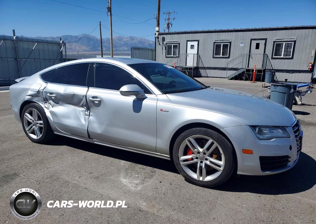 2012 Audi A7 Prestige VIN:WAUSGAFC4CN010921 - 4