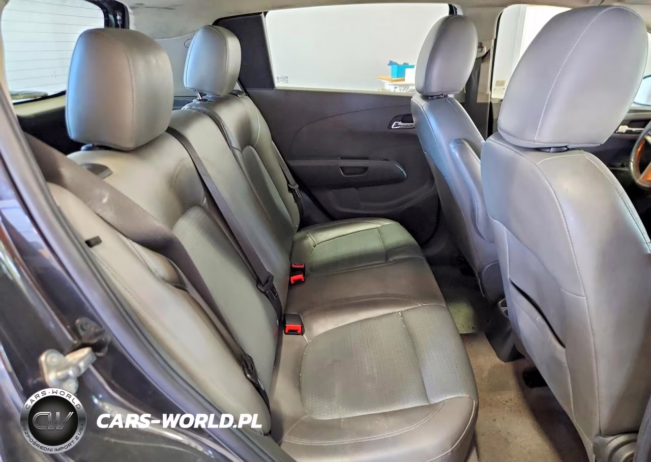 2015 Chevrolet Sonic Ltz VIN:1G1JE6SB1F4142102 - 10
