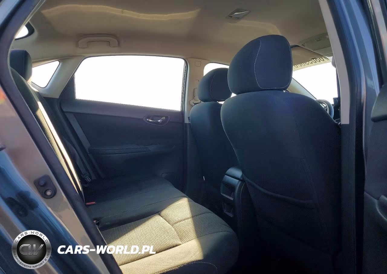2018 Nissan Sentra S VIN:3N1AB7AP9JY301377 - 10