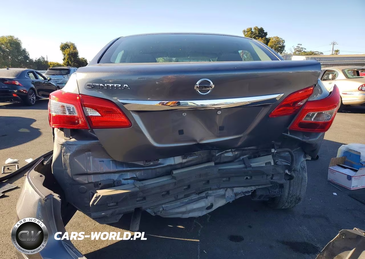 2018 Nissan Sentra S VIN:3N1AB7AP9JY301377 - 6