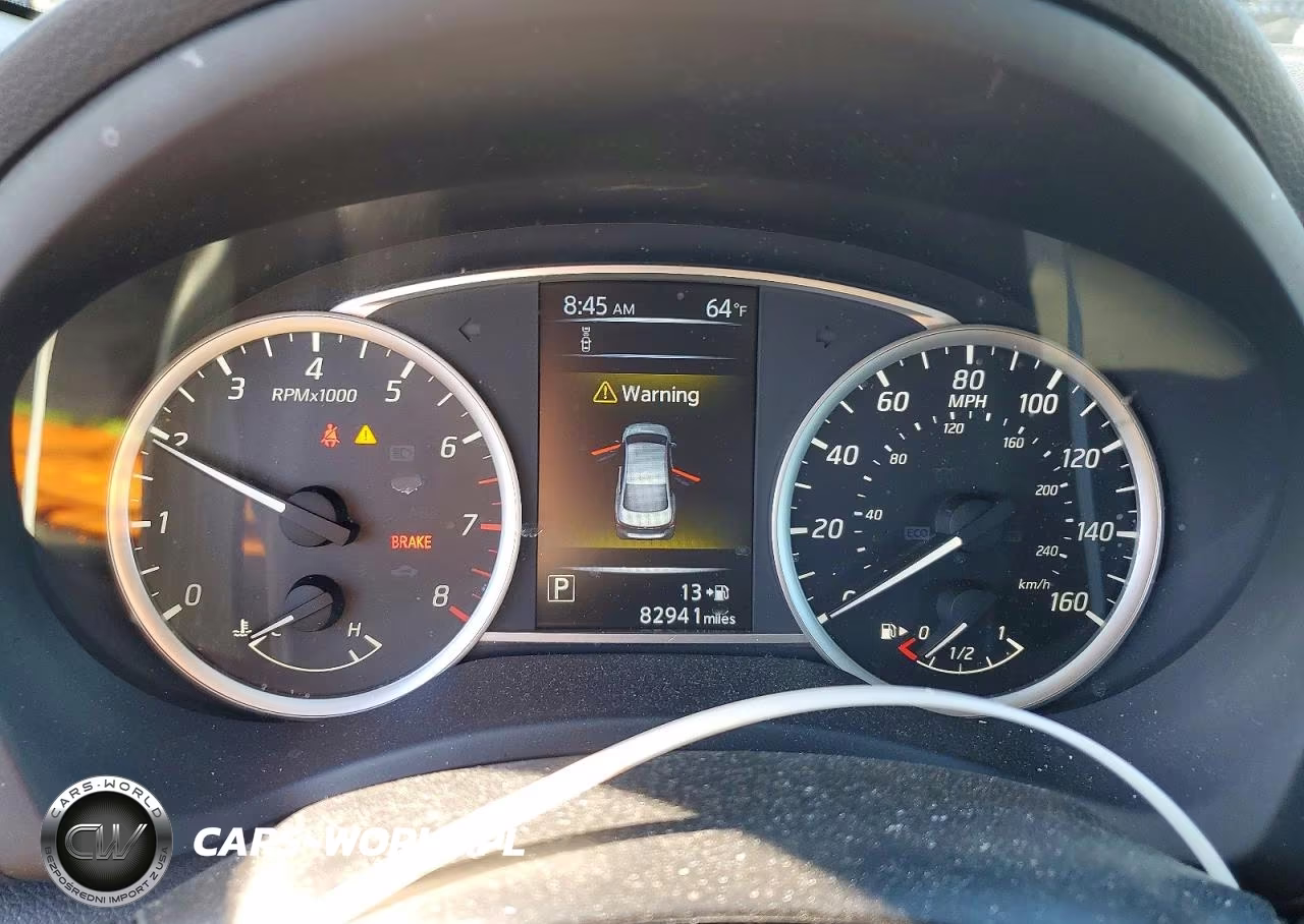 2018 Nissan Sentra S VIN:3N1AB7AP9JY301377 - 9