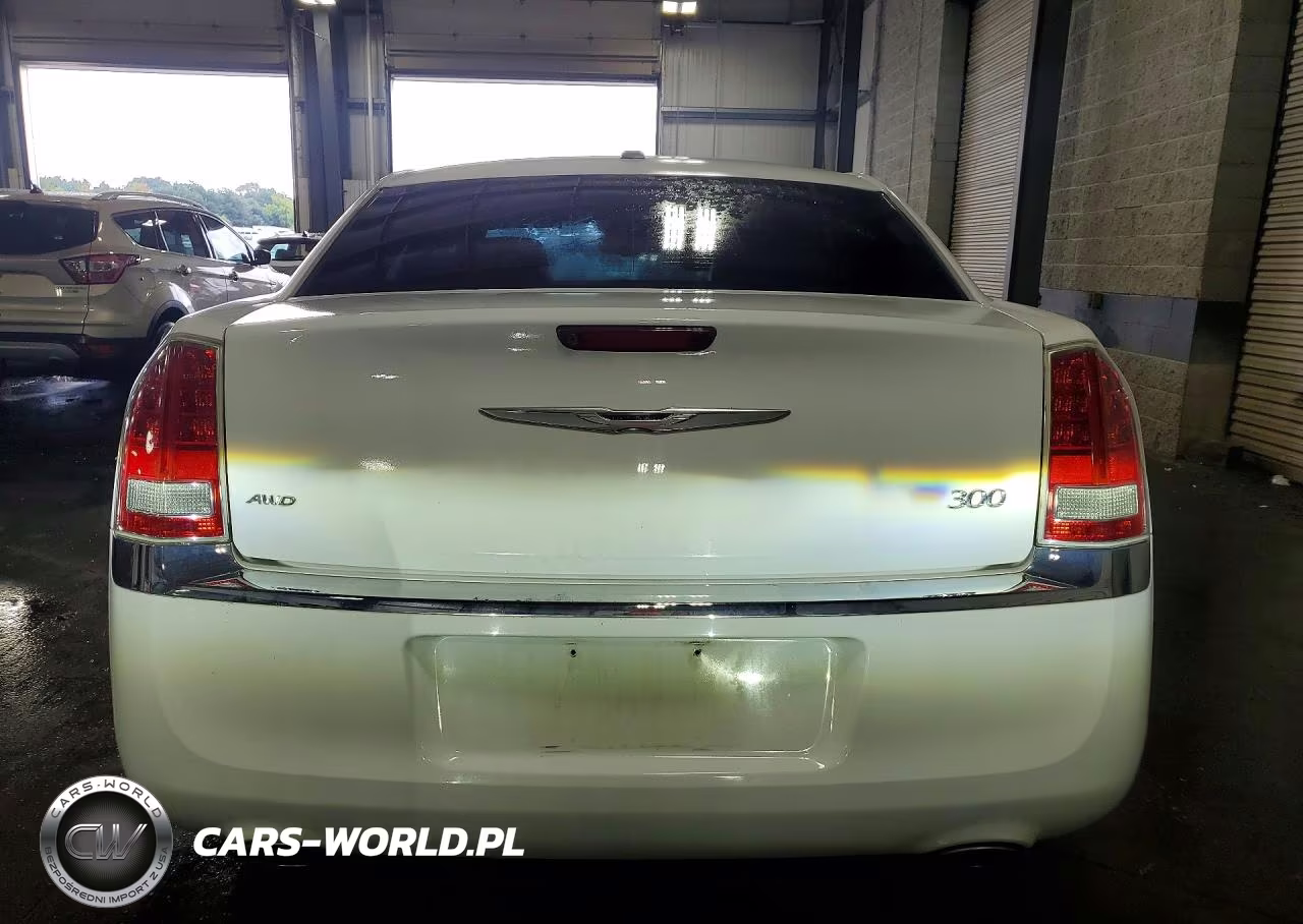 2014 Chrysler 300 VIN:2C3CCARG5EH283223 - 6