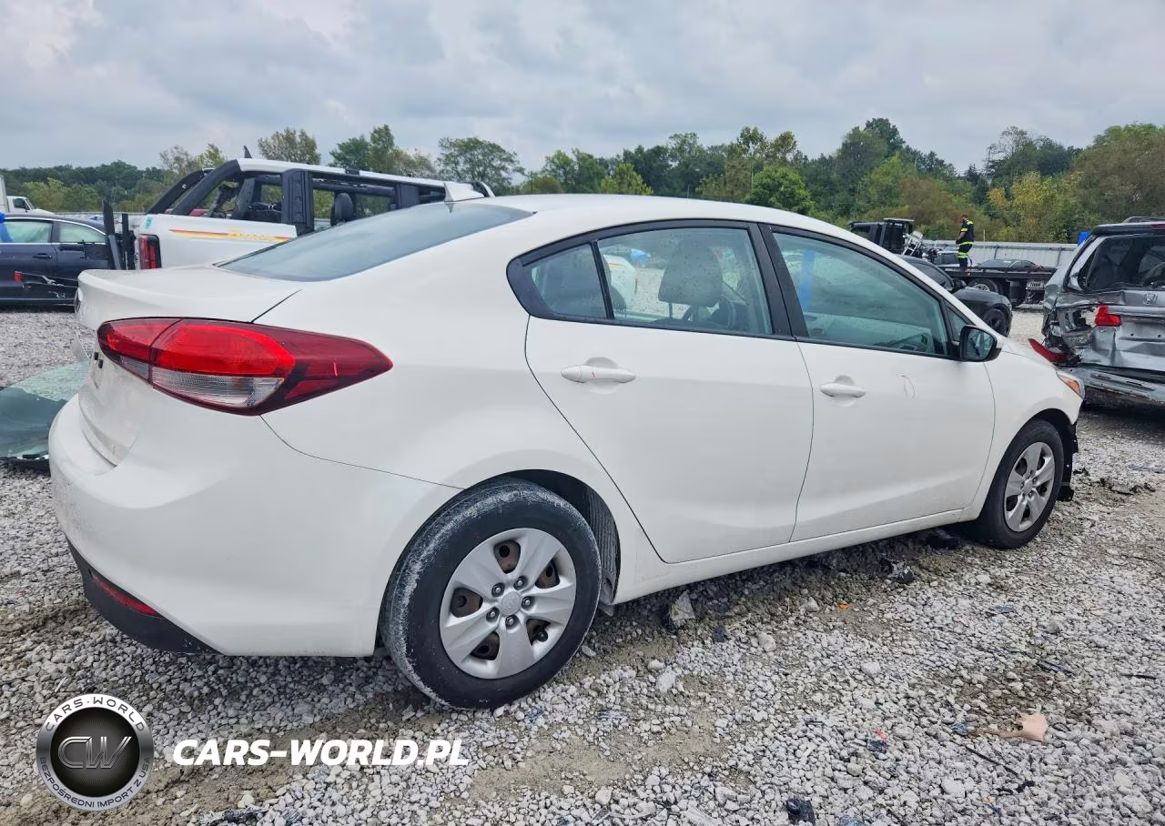 2018 Kia Forte Lx VIN:3KPFK4A72JE195163 - 3