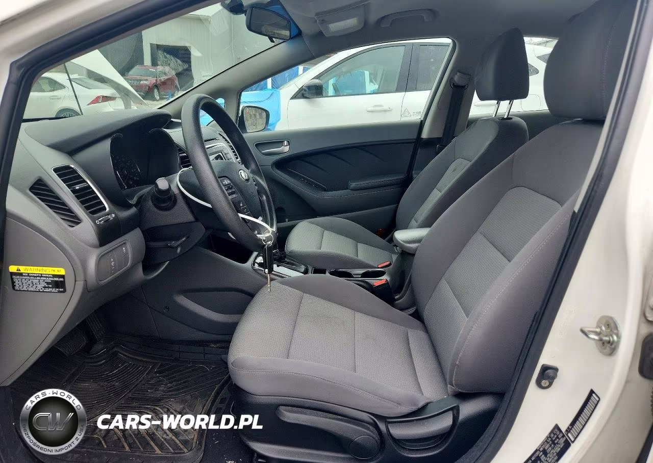 2018 Kia Forte Lx VIN:3KPFK4A72JE195163 - 7