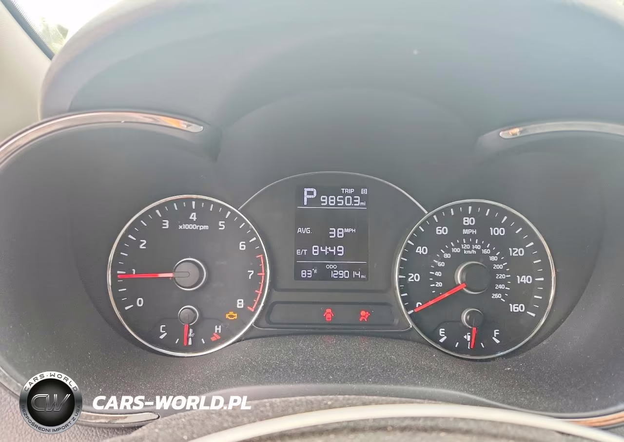 2018 Kia Forte Lx VIN:3KPFK4A72JE195163 - 9
