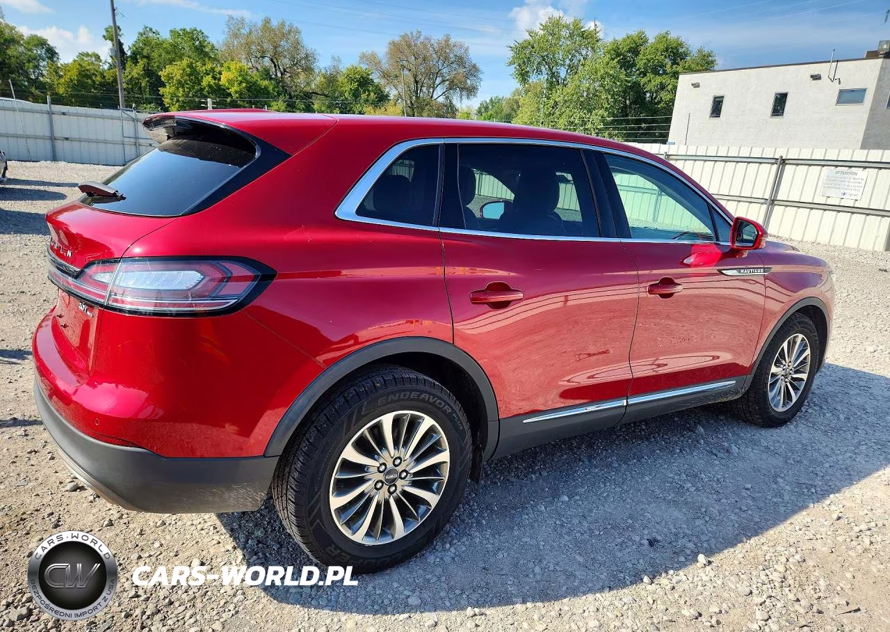 2020 Lincoln Nautilus VIN:2LMPJ8J9XLBL11445 - 3