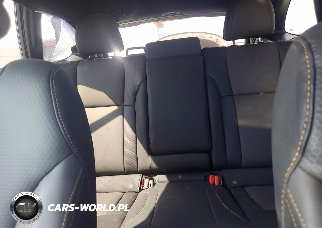2025 Subaru Outback Wilderness VIN:4S4BTGUD3S3215679 - 10