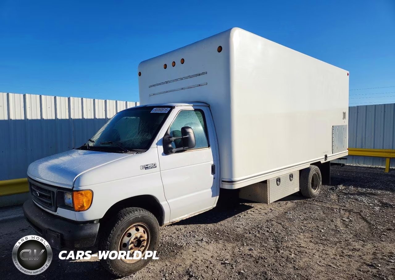 2005 Ford E450 Box Truck