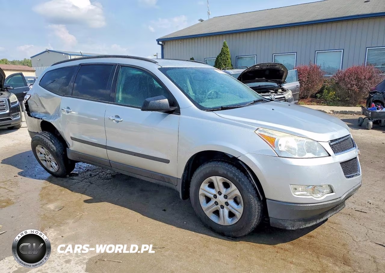 2012 Chevrolet Traverse Ls VIN:1GNKRFED8CJ362497 - 4