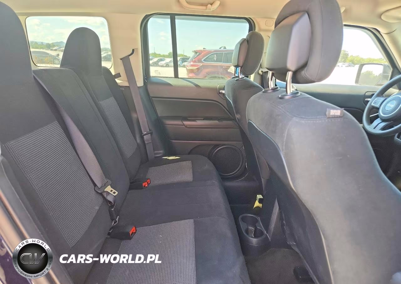 2016 Jeep Patriot Sport VIN:1C4NJPBB2GD783674 - 11