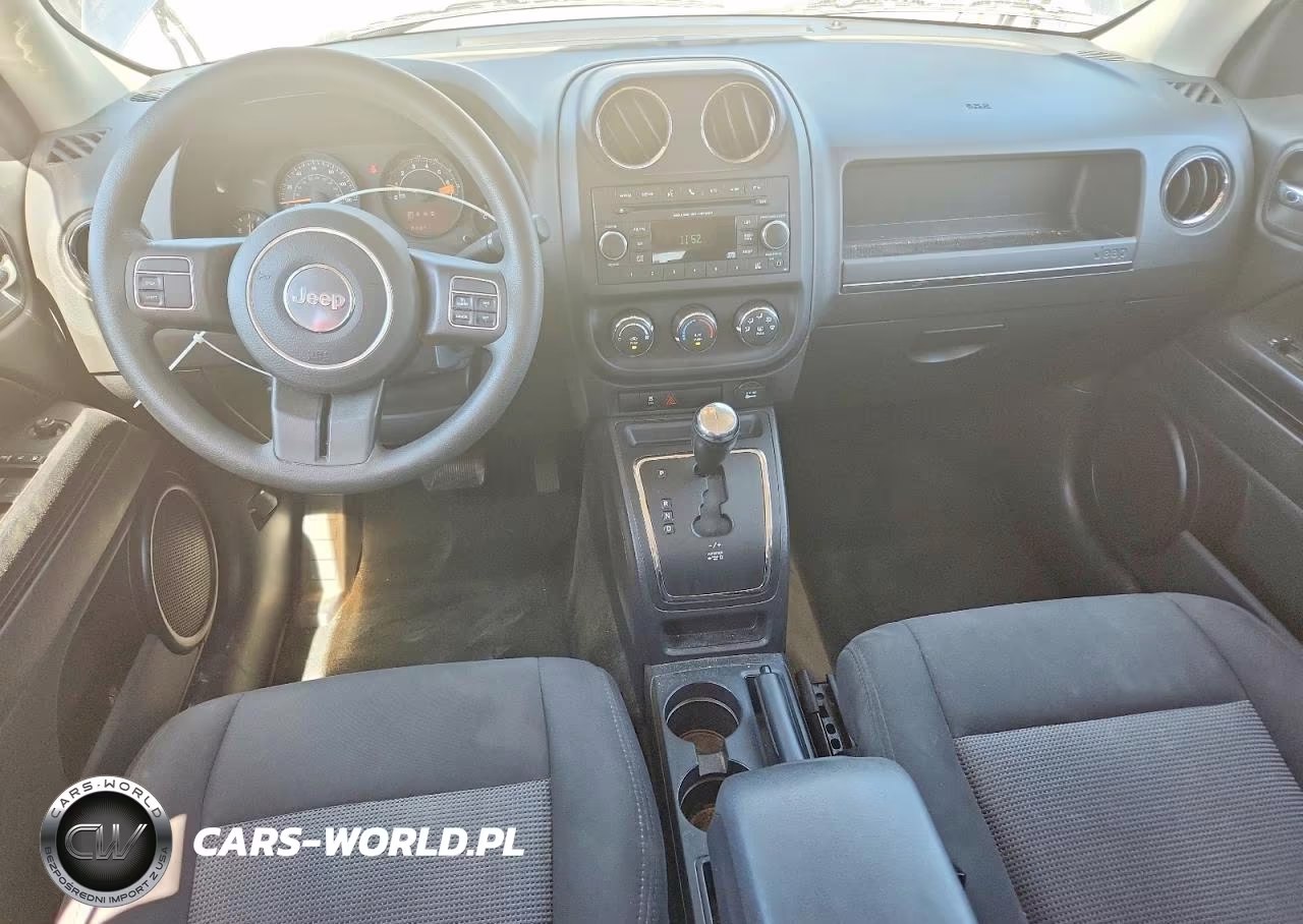 2016 Jeep Patriot Sport VIN:1C4NJPBB2GD783674 - 8