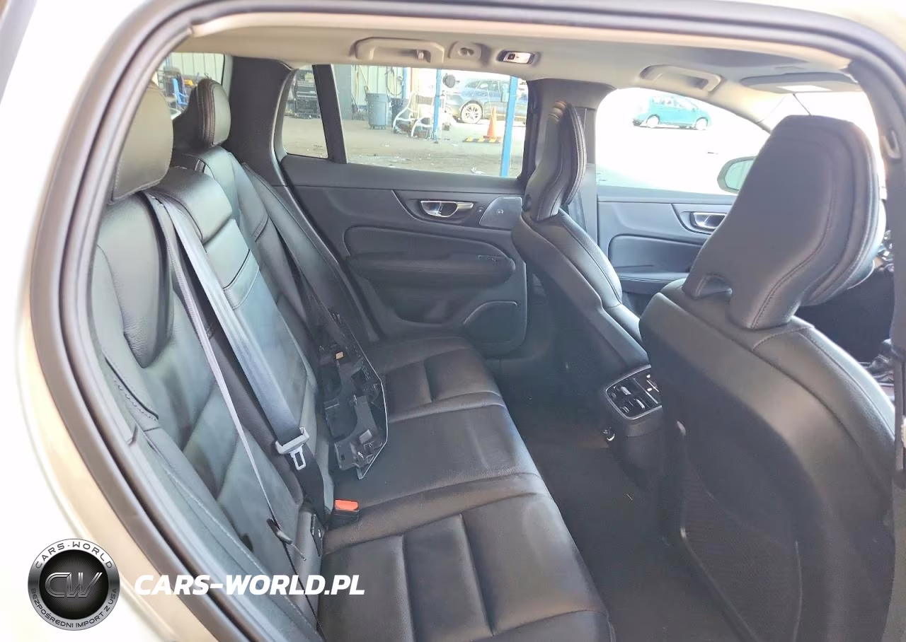 2020 Volvo V60 Cross Country T5 Momentum VIN:YV4102WK7L1030195 - 10