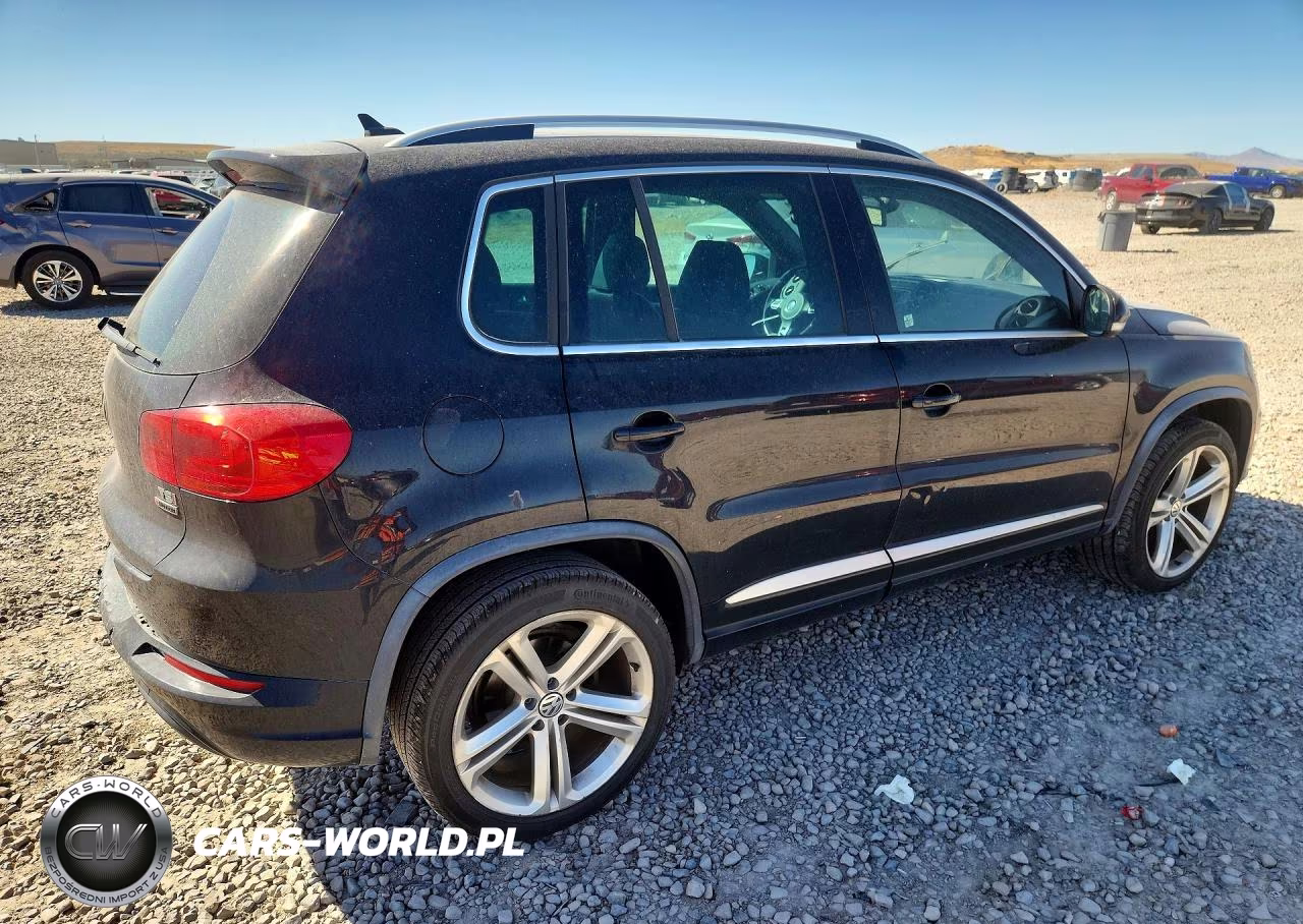 2016 Volkswagen Tiguan S VIN:WVGBV7AX1GW607462 - 3