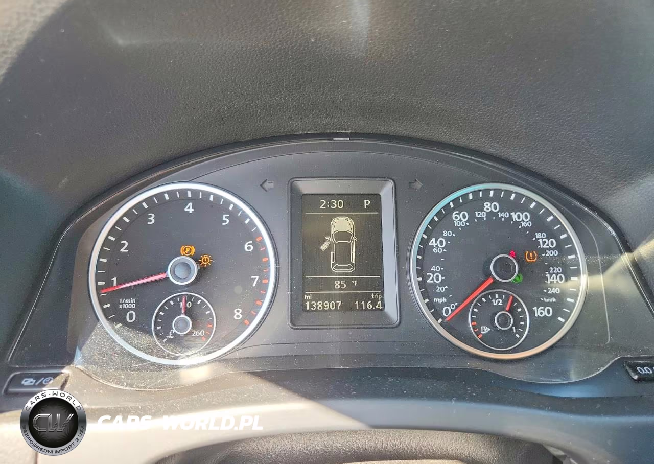 2016 Volkswagen Tiguan S VIN:WVGBV7AX1GW607462 - 9