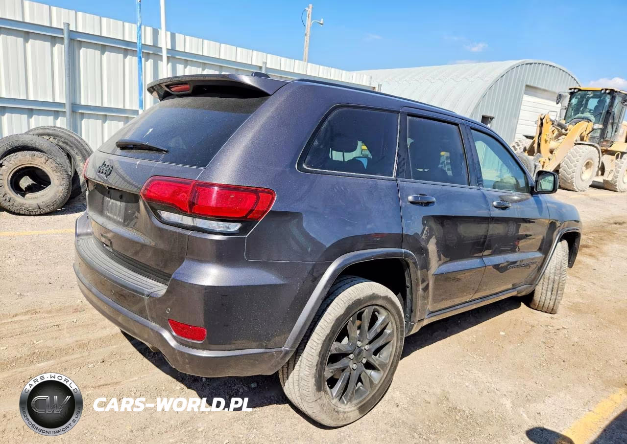 2020 Jeep Grand Cherokee Laredo VIN:1C4RJFAG5LC178105 - 3