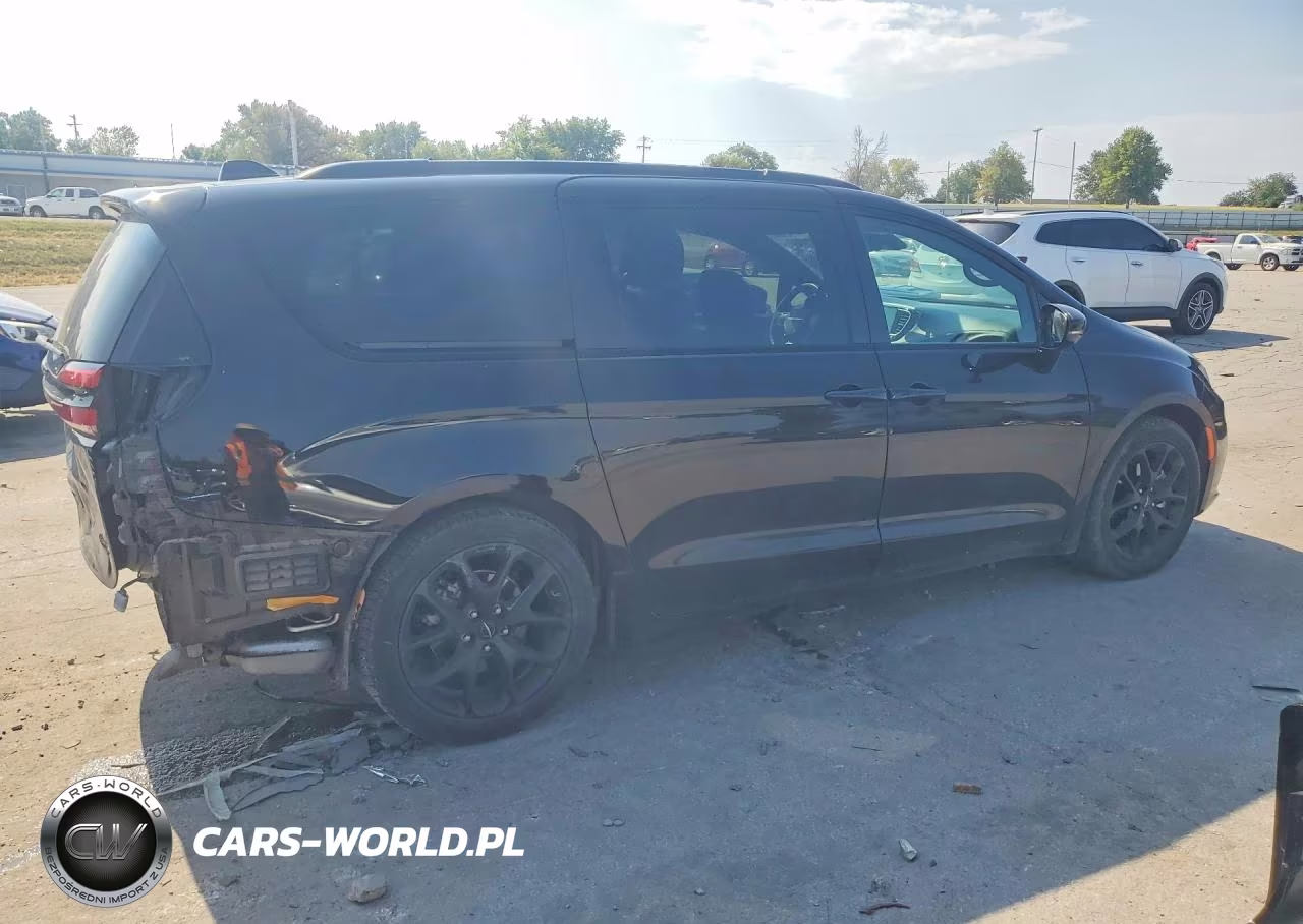 2024 Chrysler Pacifica Limited VIN:2C4RC1GG9RR166141 - 3