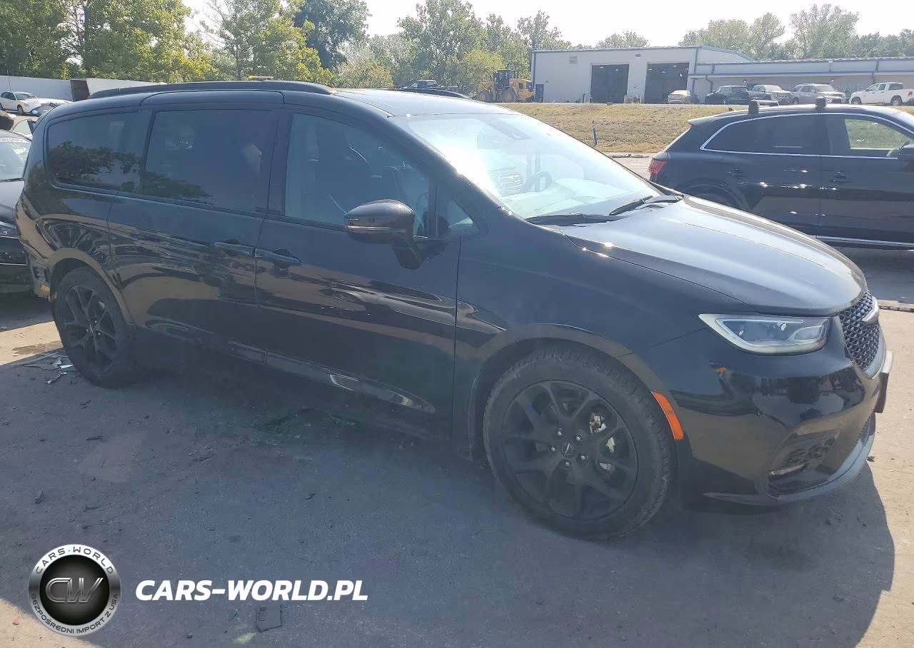 2024 Chrysler Pacifica Limited VIN:2C4RC1GG9RR166141 - 4
