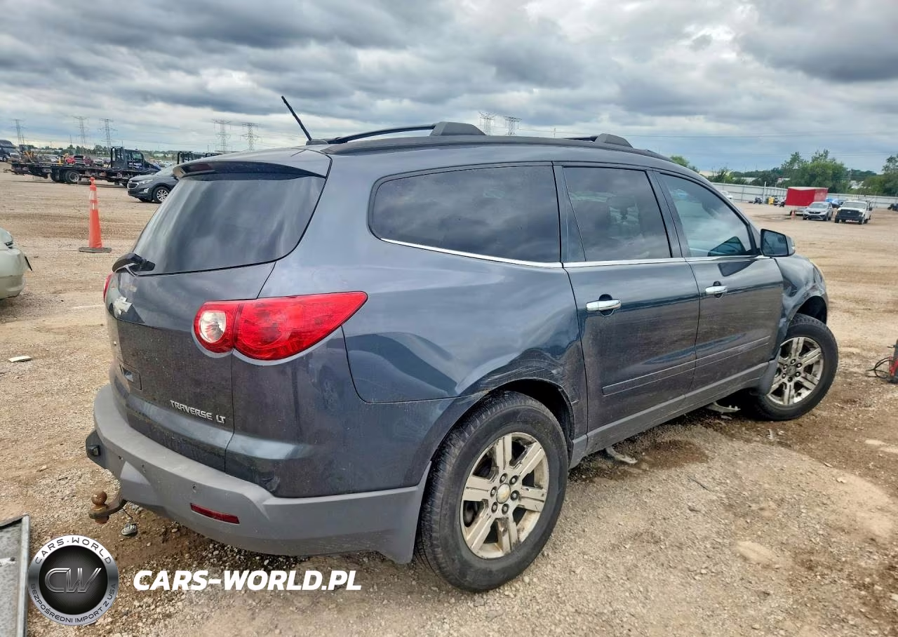2011 Chevrolet Traverse Lt VIN:1GNKRGED2BJ379851 - 3