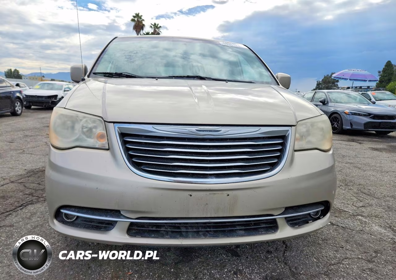 2013 Chrysler Town & Country Touring VIN:2C4RC1BG5DR741707 - 5