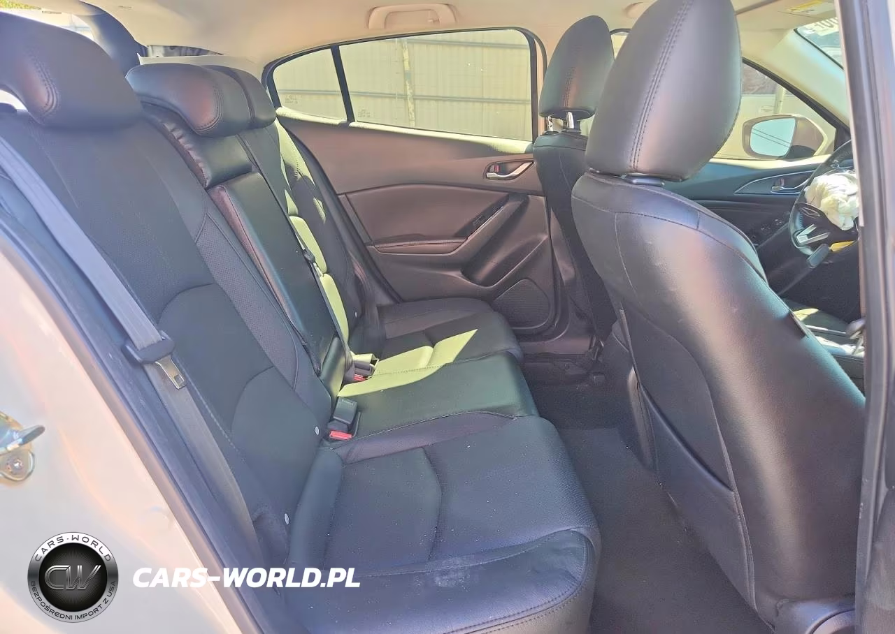 2018 Mazda 3 Grand Touring VIN:3MZBN1M33JM169509 - 11